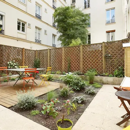 Apartment Terrasse Champs Elysees By Studio Prestige Apartman *